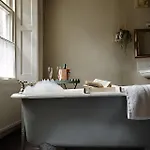 Eller House - Private Regency & בית נופש